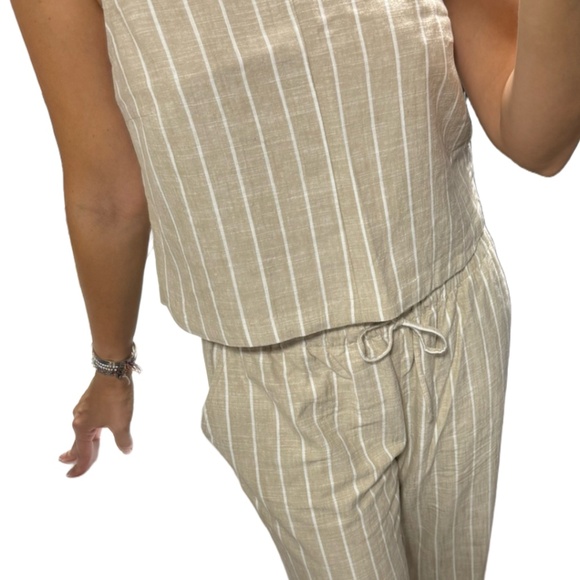Linen Set - Top and Pants - Picture 1 of 4